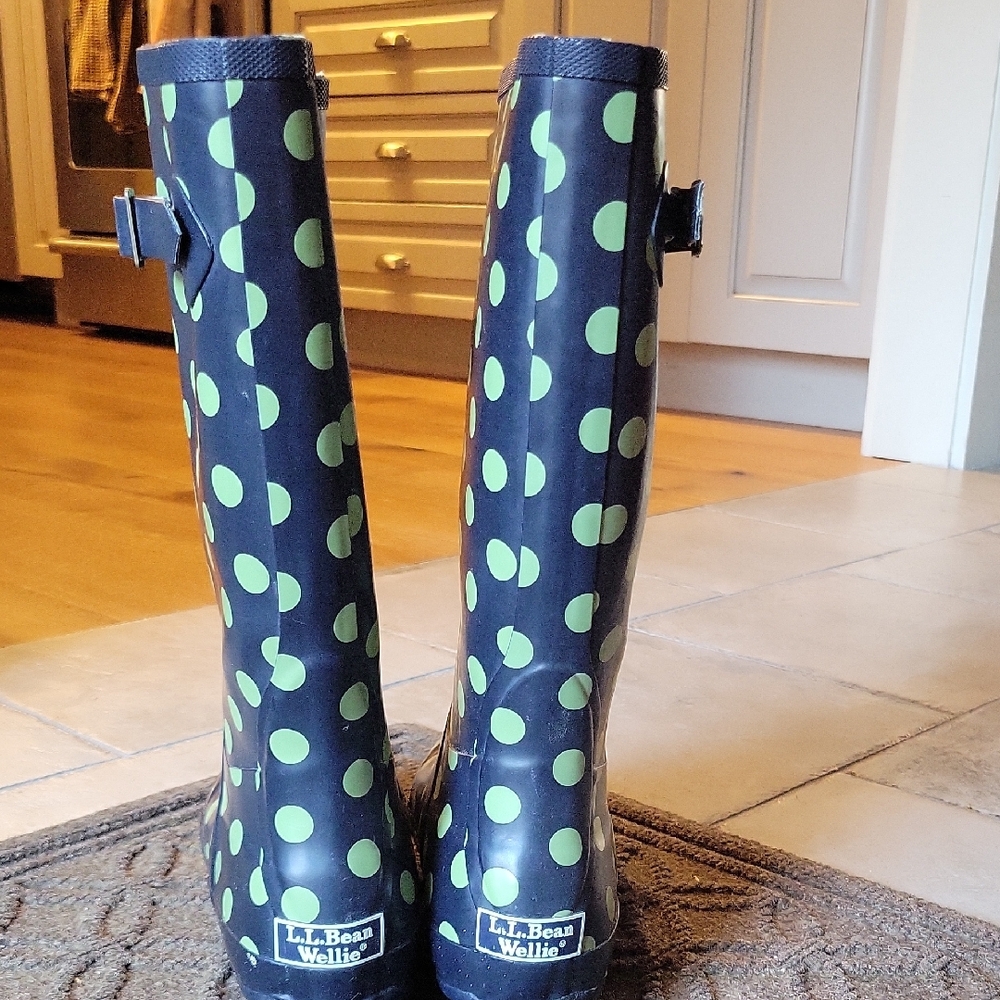 L.L. Bean Navy Wellies Boots with Lime Dots Size 9